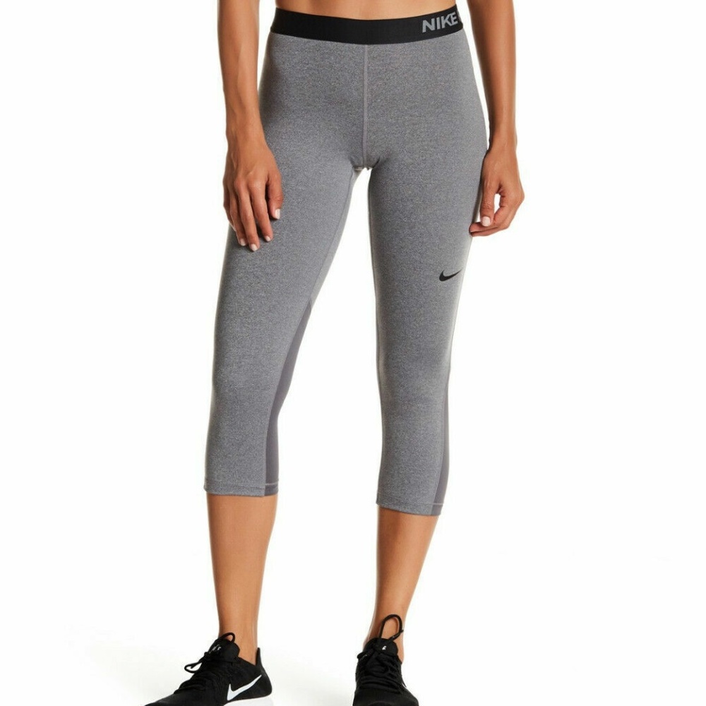 Nike Pro Dri-Fit Women’s Gray Mid Rise Capri Leggings - Size S